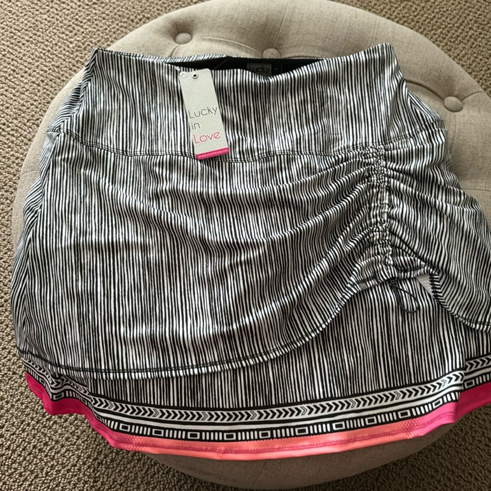 Lucky in Love golf skort size medium.